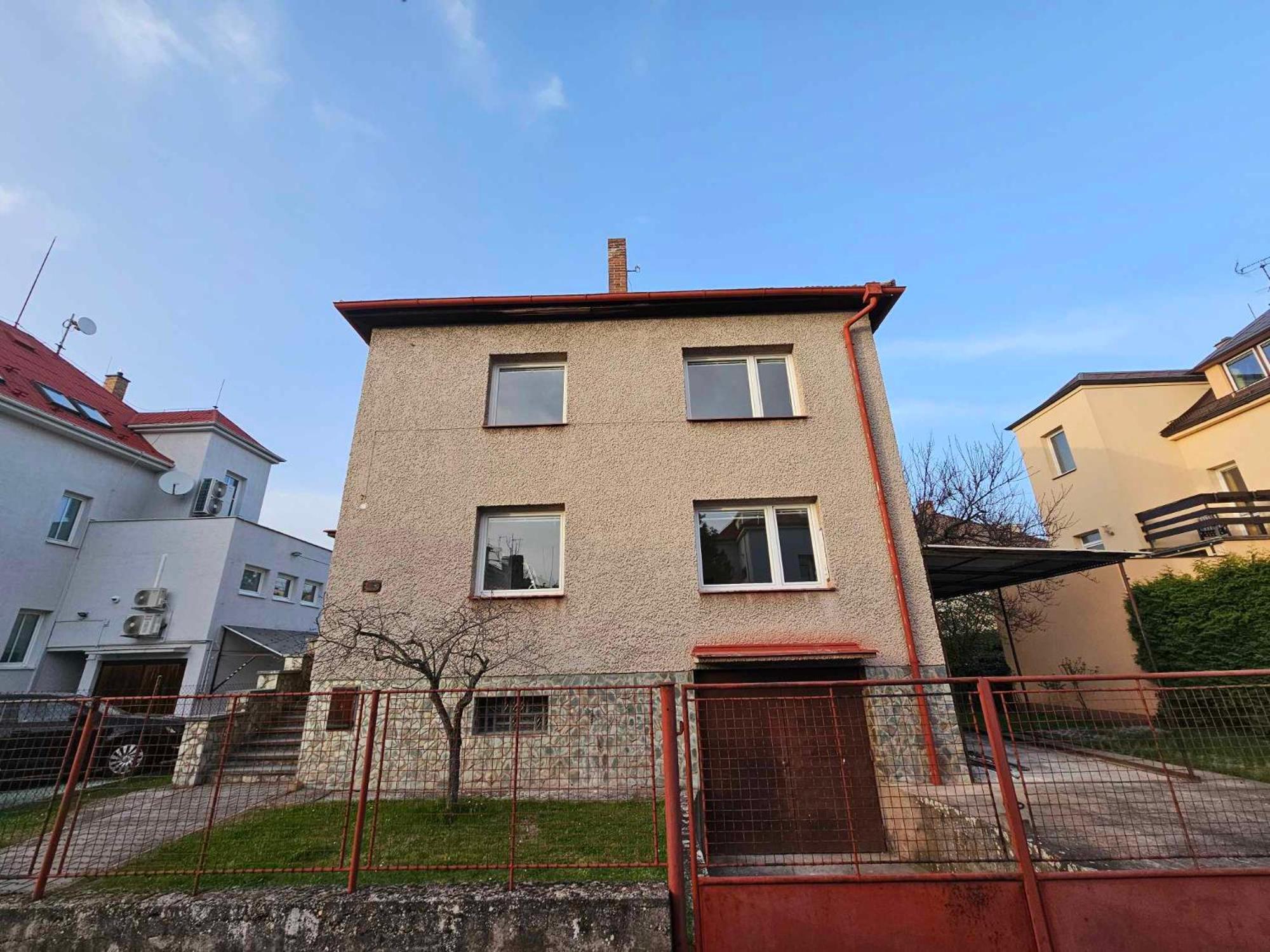Slunny Byt V Klidne Casti Hradce Kralove - Zahrada, Parkovani Zdarma Hradec Králové Exterior foto